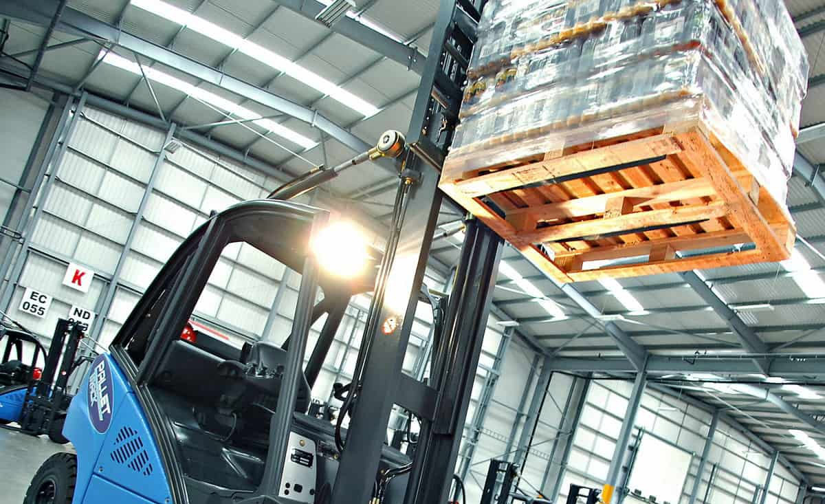 UK Pallet Delivery Young Brothers Transport Ltd